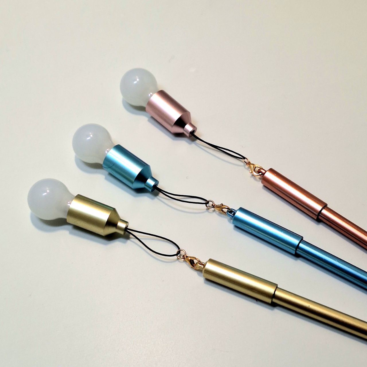 خرید خودکار آویزدار لامپ مهتابی ساده